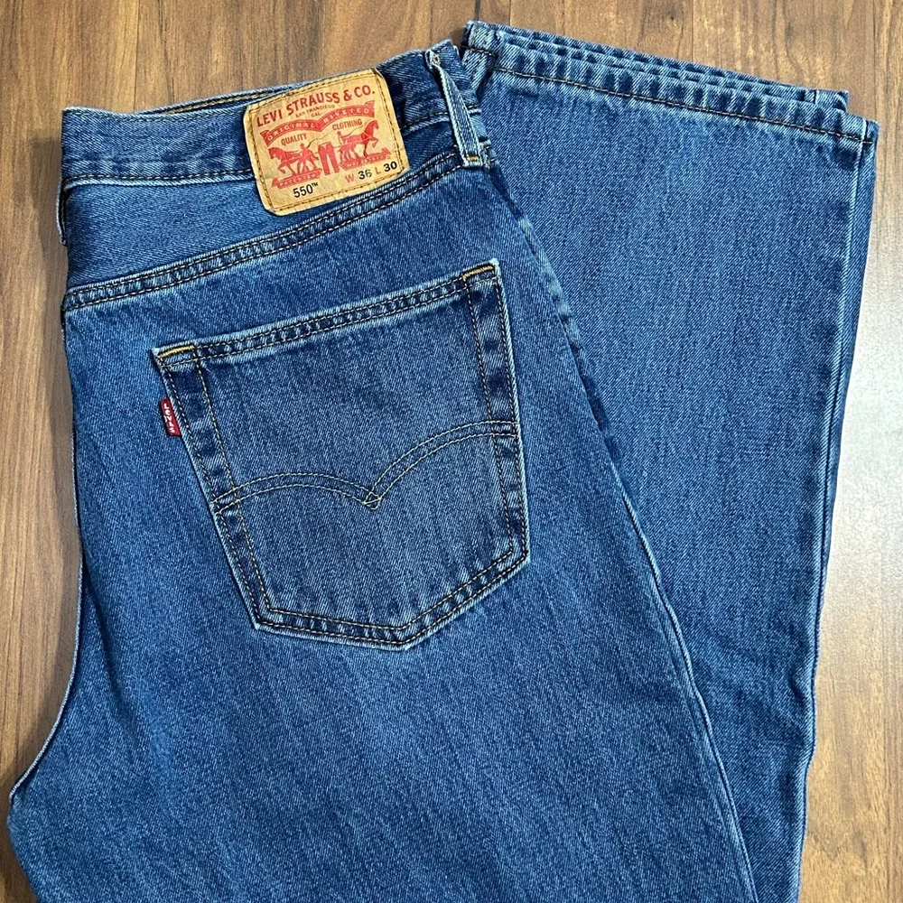 Levi's Men's 550 Relaxed Jeans - Classic Blue Size W36 L30